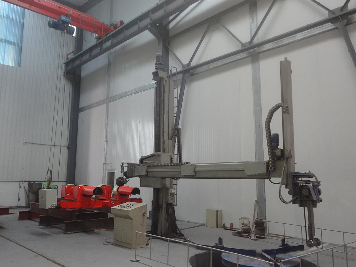 工業(yè)罐體砂帶拋光機 （2800mm)