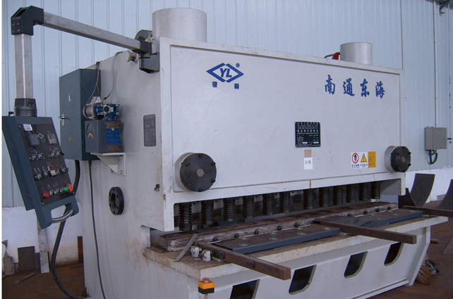 液壓閘式剪板機