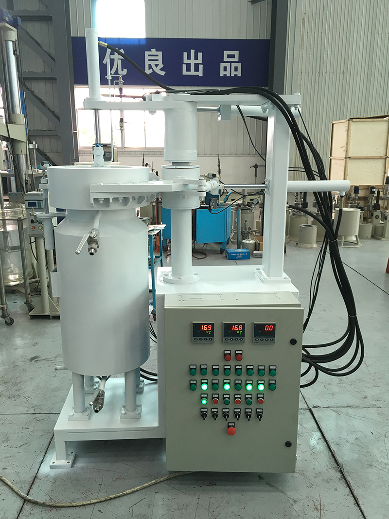 超臨界快開反應(yīng)裝置